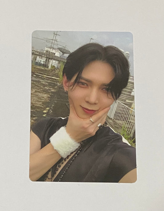 Yeosang Spin Off: From The Witness Pocaalbum ver. A