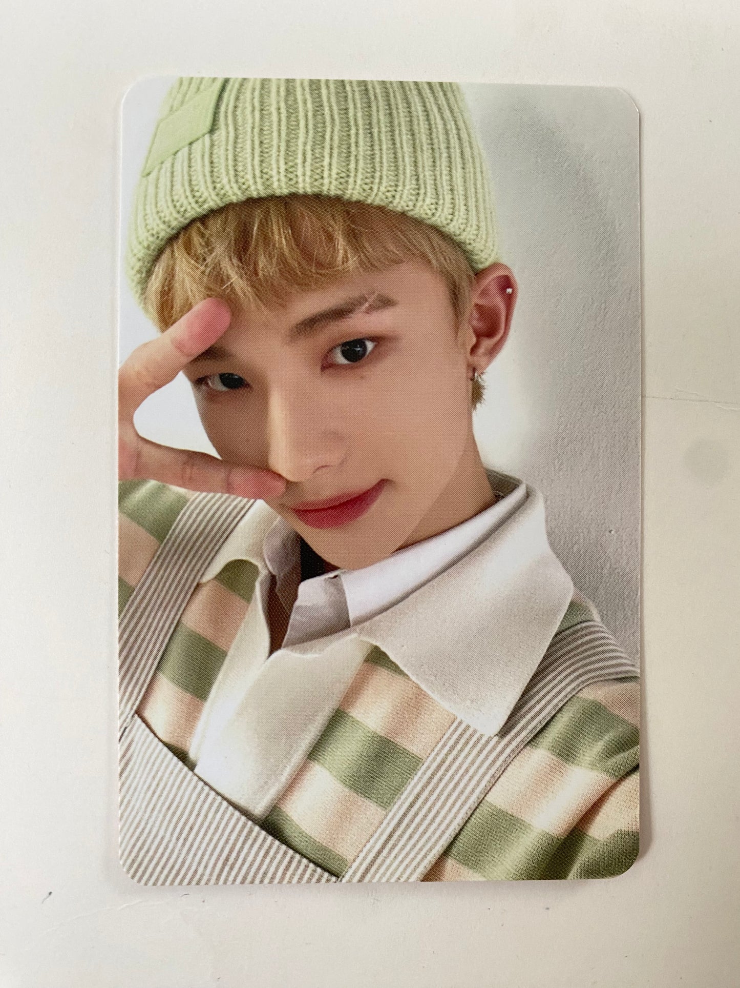Stray Kids Hyunjin "SKZ's Mini World" Season's Greetings 2023 Photocard Set